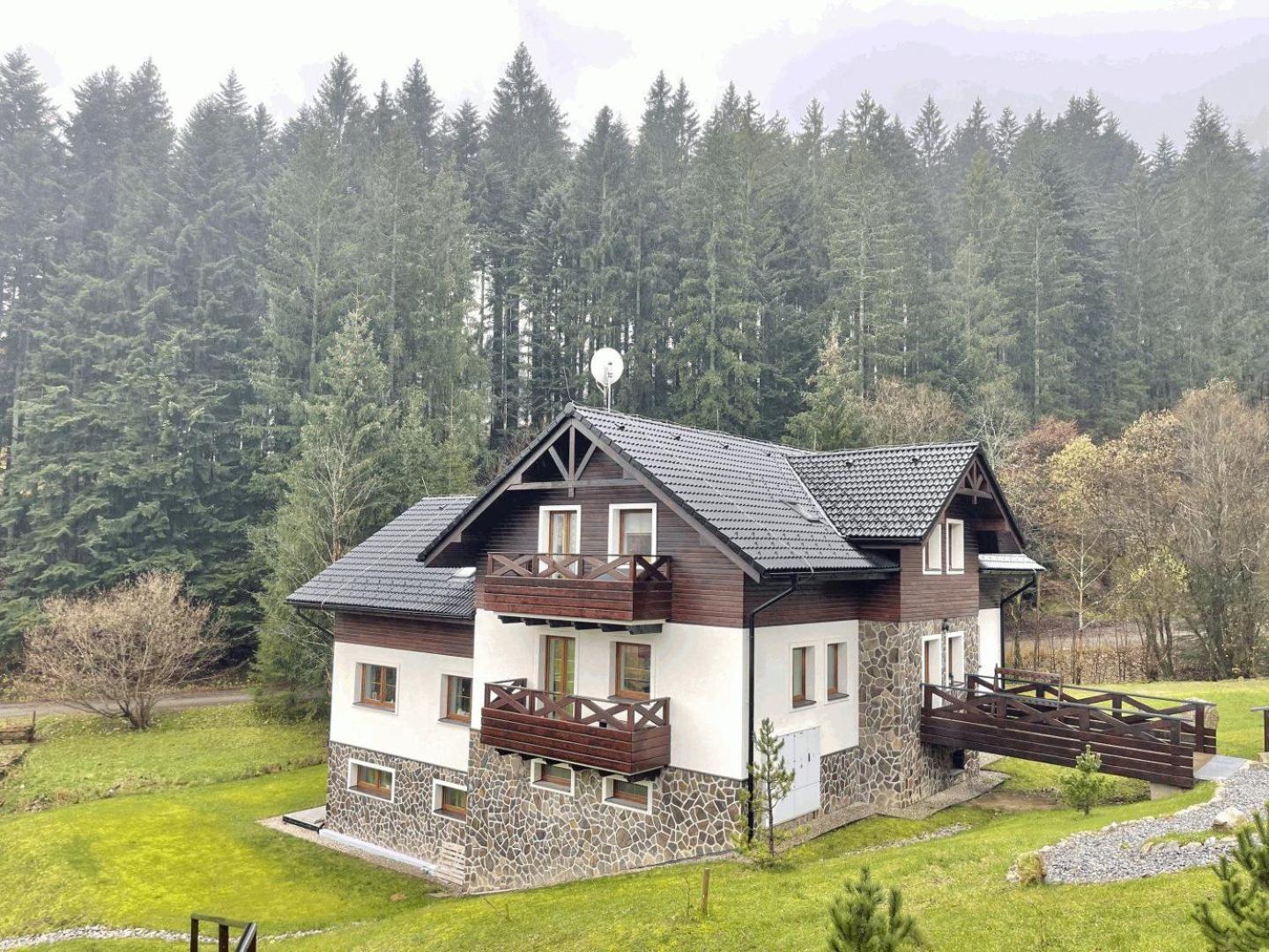 Apartman Grun -Vratna-Paseky Žilina Buitenkant foto