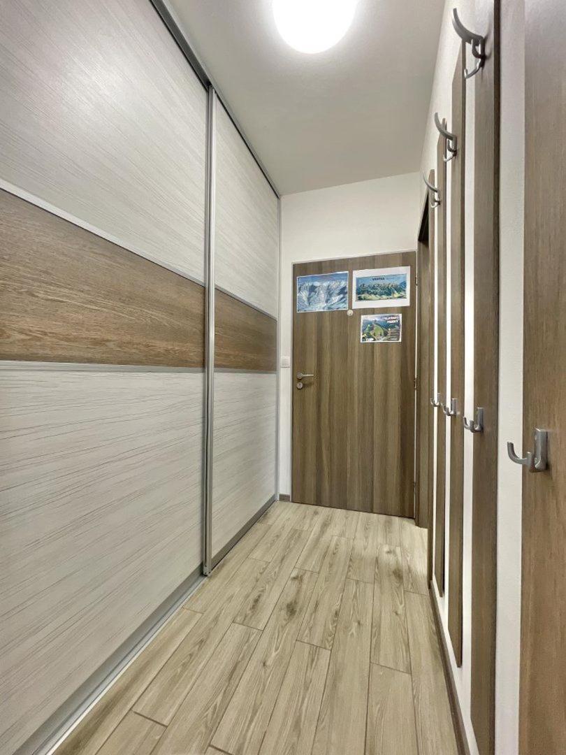 Apartman Grun -Vratna-Paseky Žilina Buitenkant foto
