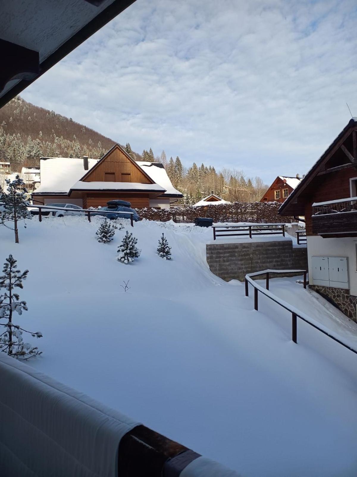 Apartman Grun -Vratna-Paseky Žilina Buitenkant foto